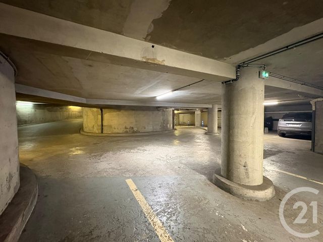 parking à vendre - 12.49 m2 - PARIS - 75015 - ILE-DE-FRANCE - Century 21 Immoside Lecourbe Vaugirard